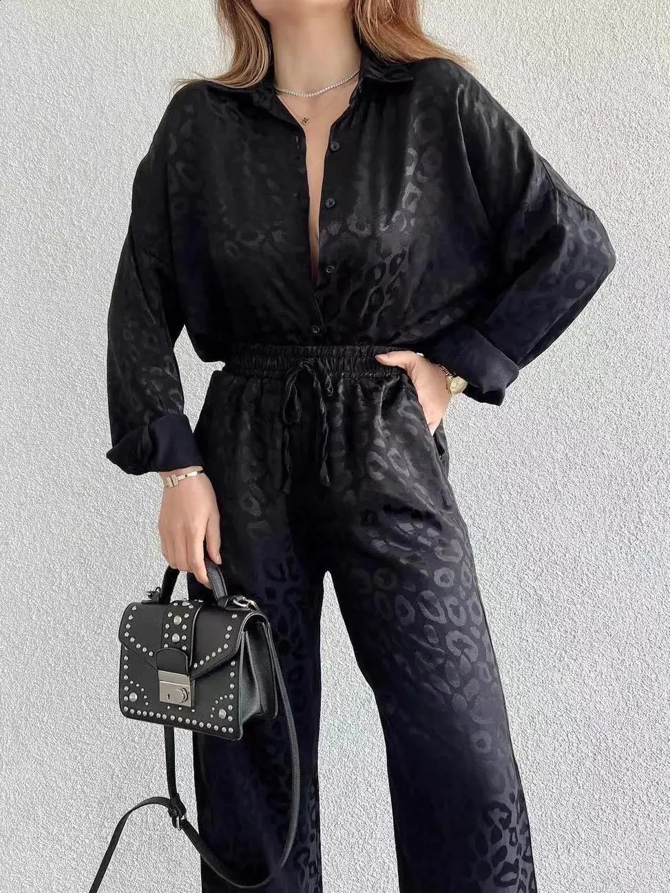 Autumn White Satin Wide Leg Mens Set Womens Office Leopard Pattern Two Piece Home Rail Suit Pajama 240827