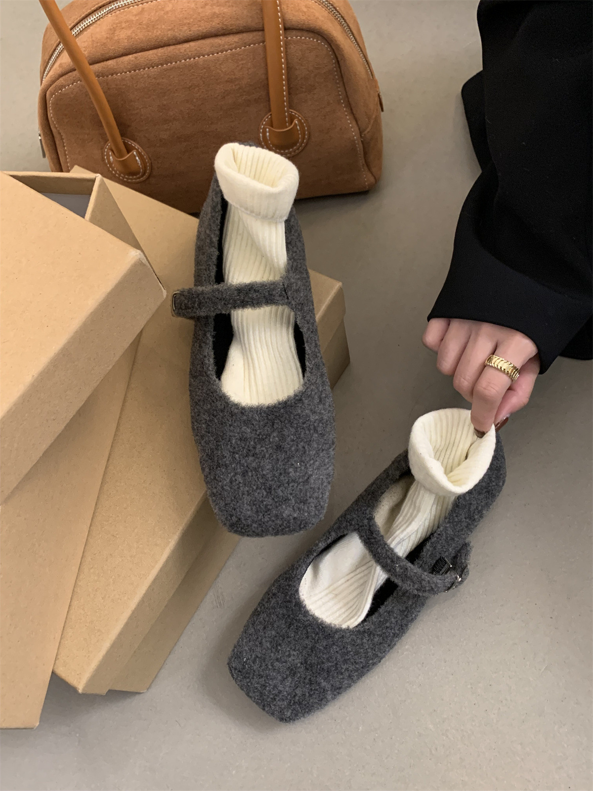 Autumn Winter Women Casual Wool New Design French Style Flat Shoes fashion