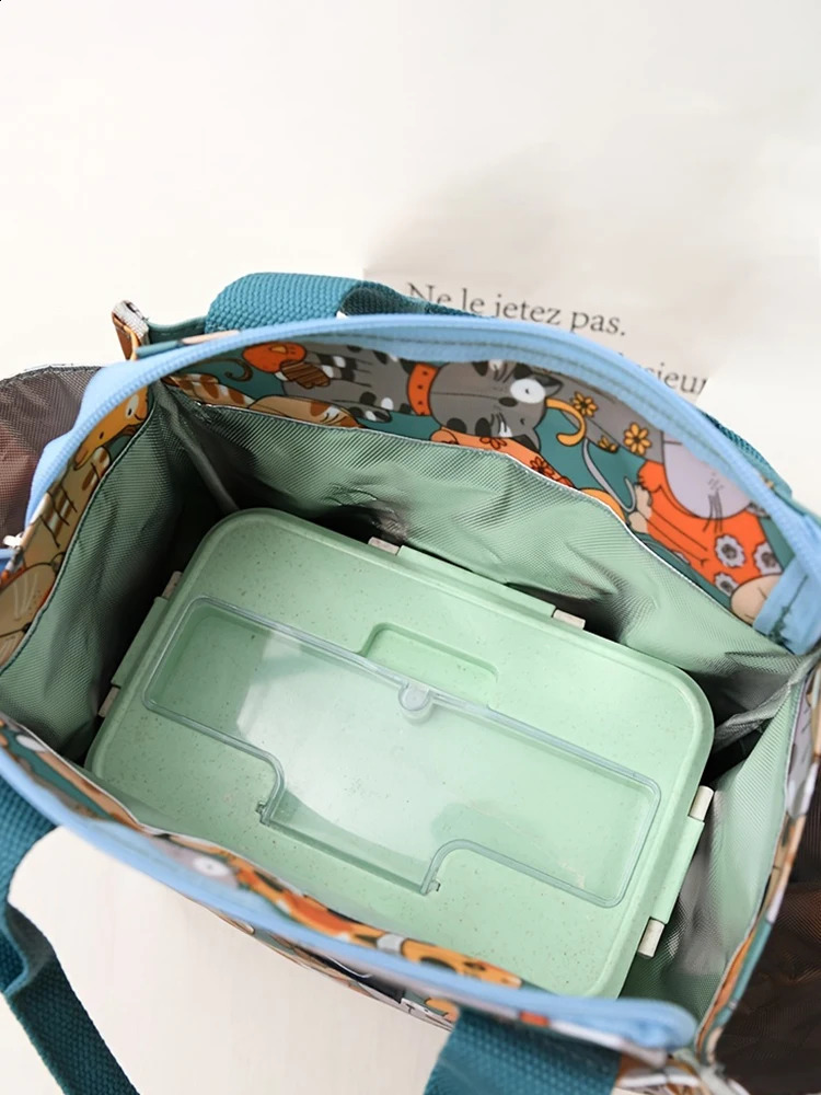 Office workers go out with rice lunch box bag thermal bento fashion tote canvas hand carrying mommy 240827