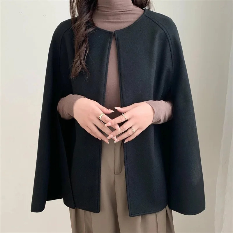 Products Womens Autumn and Winter Wool Coat Womens Autumn Casual Coat Womens Shawl 240828
