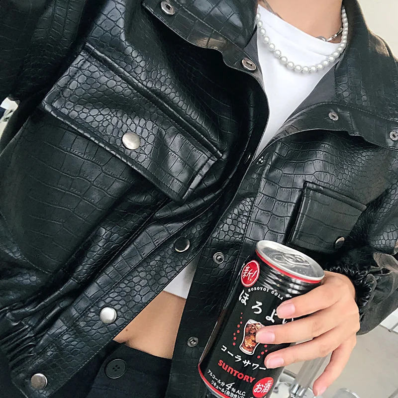 Autumn womens snake print synthetic leather jacket with elastic waist ultra-thin short jacket single-layer womens bicycle jacket 240827