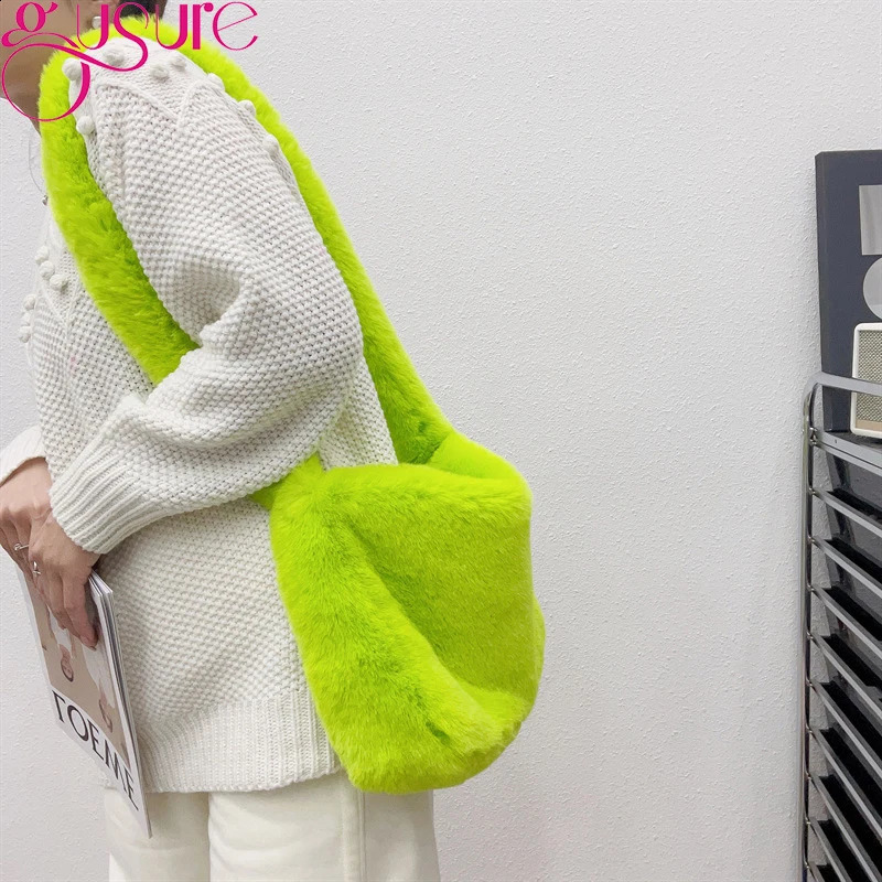 Gussure Soft Plush Underwear Bag for Women Warm Fur Shoulder Cross Body Bag Fashionable Womens Winter Large Capacity Shopping Handbag 241204