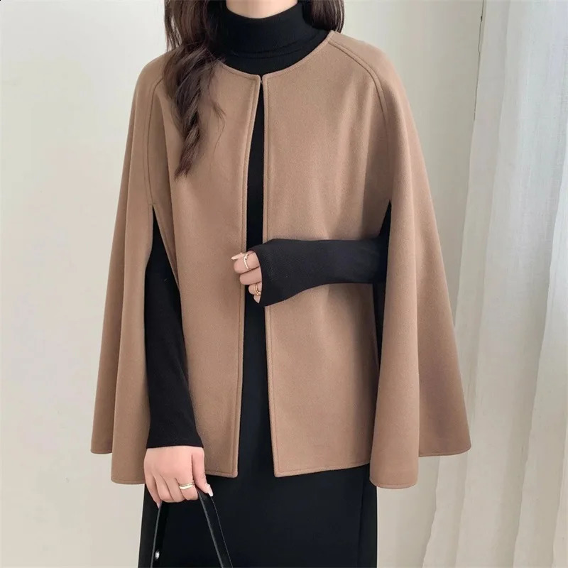 Products Womens Autumn and Winter Wool Coat Womens Autumn Casual Coat Womens Shawl 240828