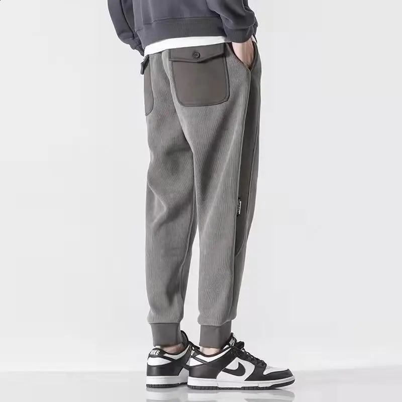 Corduroy loose casual pants mens solid patch work embroidered letters elastic waist brushed pocket straight pants 240828