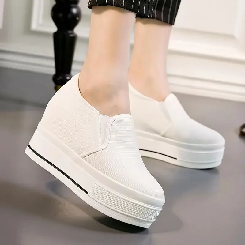 Thick soled reinforced high heels Canva shoes 2024 spring/summer lazy shoe set with reinforced high heels 10cm white inside 240827