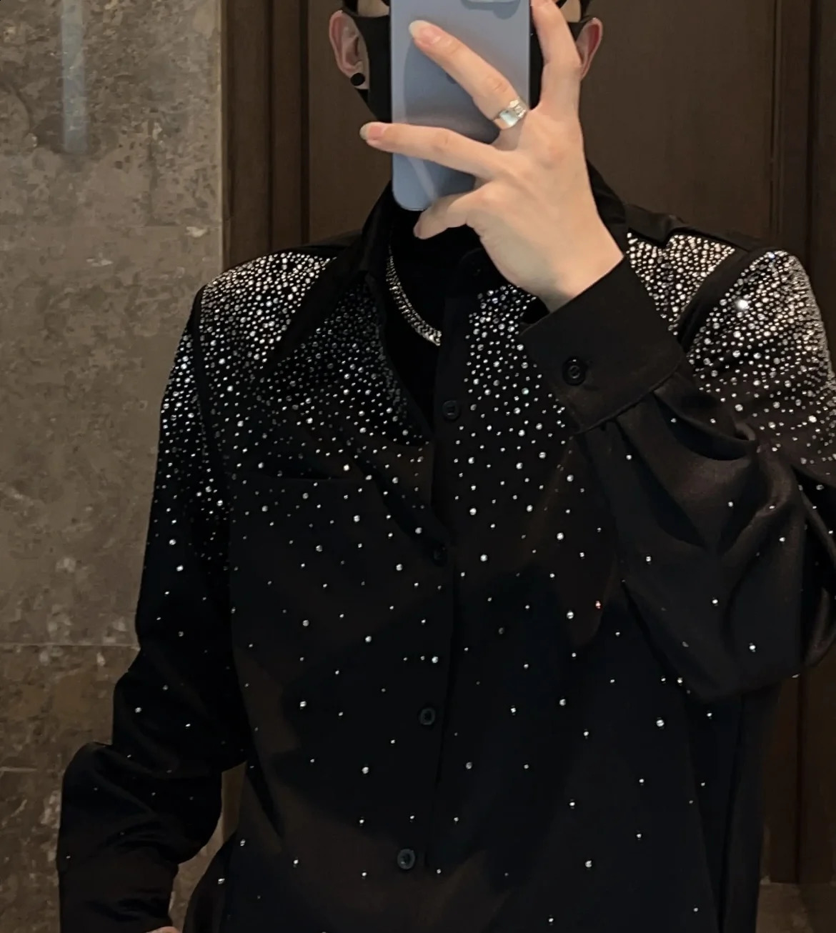High-end Rhinestone Shirt Mens Long Sleeve Autumn Fashion Trendy Non-Ironing Casual Shirts Streetwear Mens Clothing