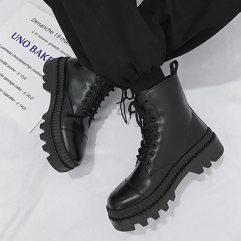 British Style Hightop Leather Large Size Autumn and Winter Trend Side Zipper Men Motorcycle Toog Boots 240826
