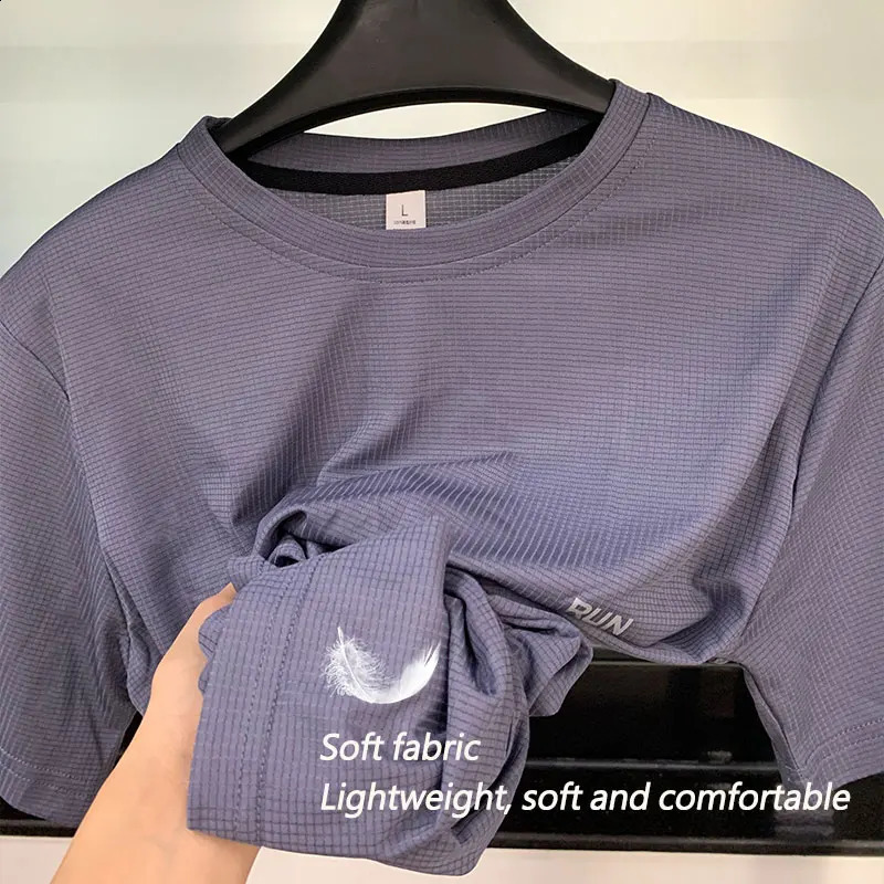 Mens quick drying long sleeved sports Tshirt gym jersey fitness shirt running youth breathable 240827