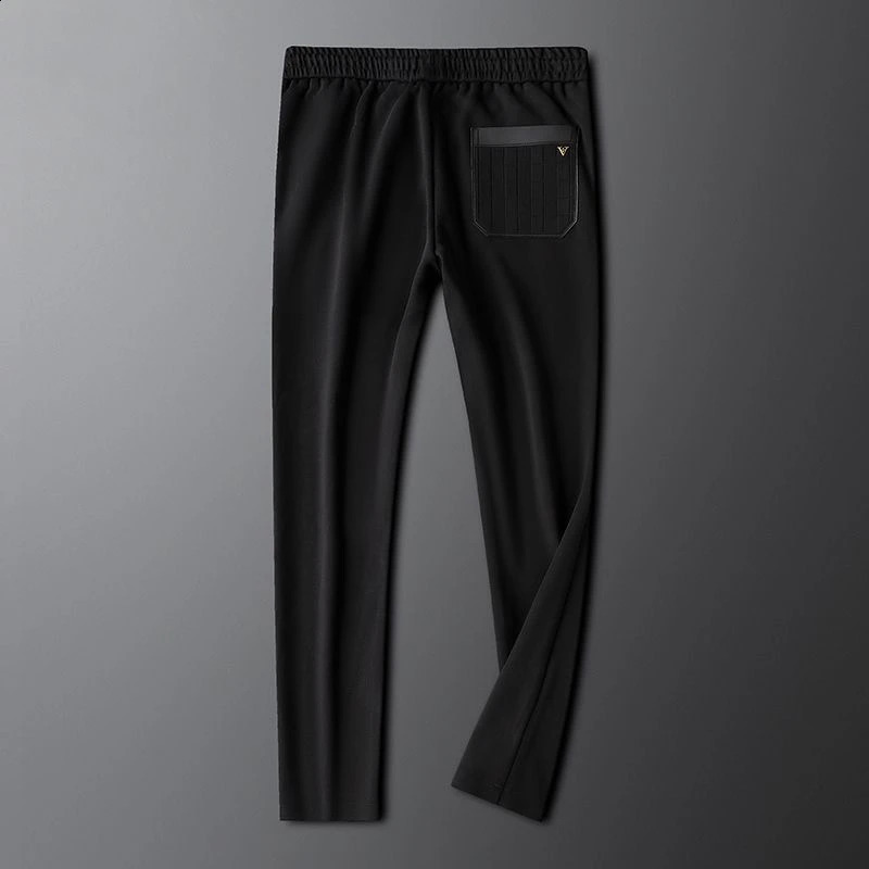 High end letter embossed embroidery casual mens pants spring and summer trend loose fit suitable for sports mens pants 240828
