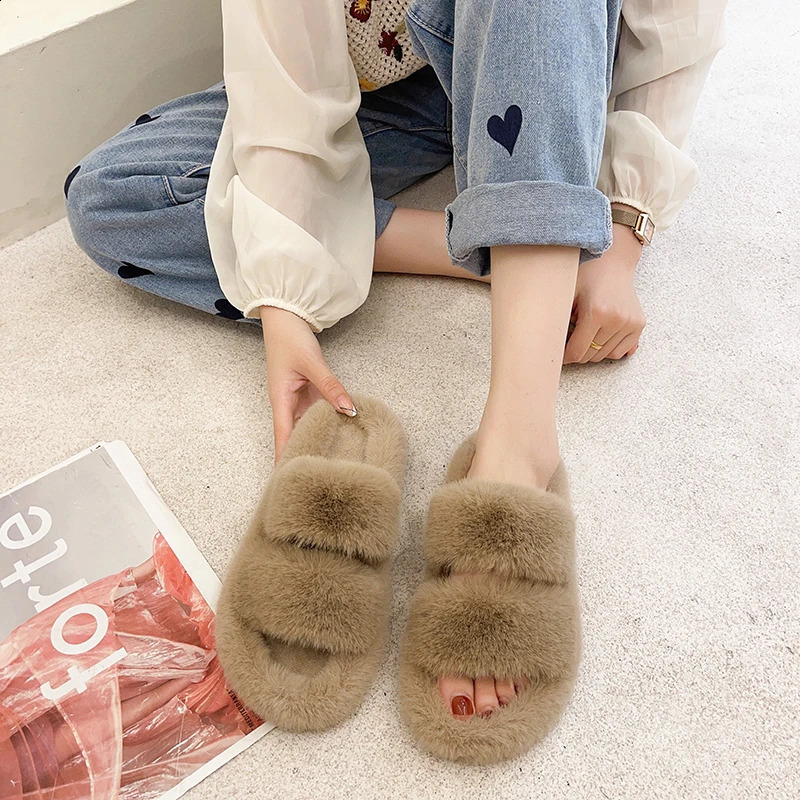 Womens fur warm winter fur leather shoes fluffy plush slippers for home use indoor shoes bedroom slippers womens round toes 240827 ww