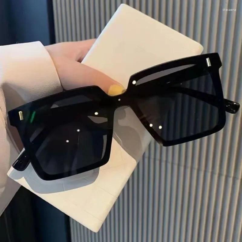 Sunglasses Square Women Designer Luxury Cat Eye Sun Glasses Female Classic Vintage Eyewear Shades UV400