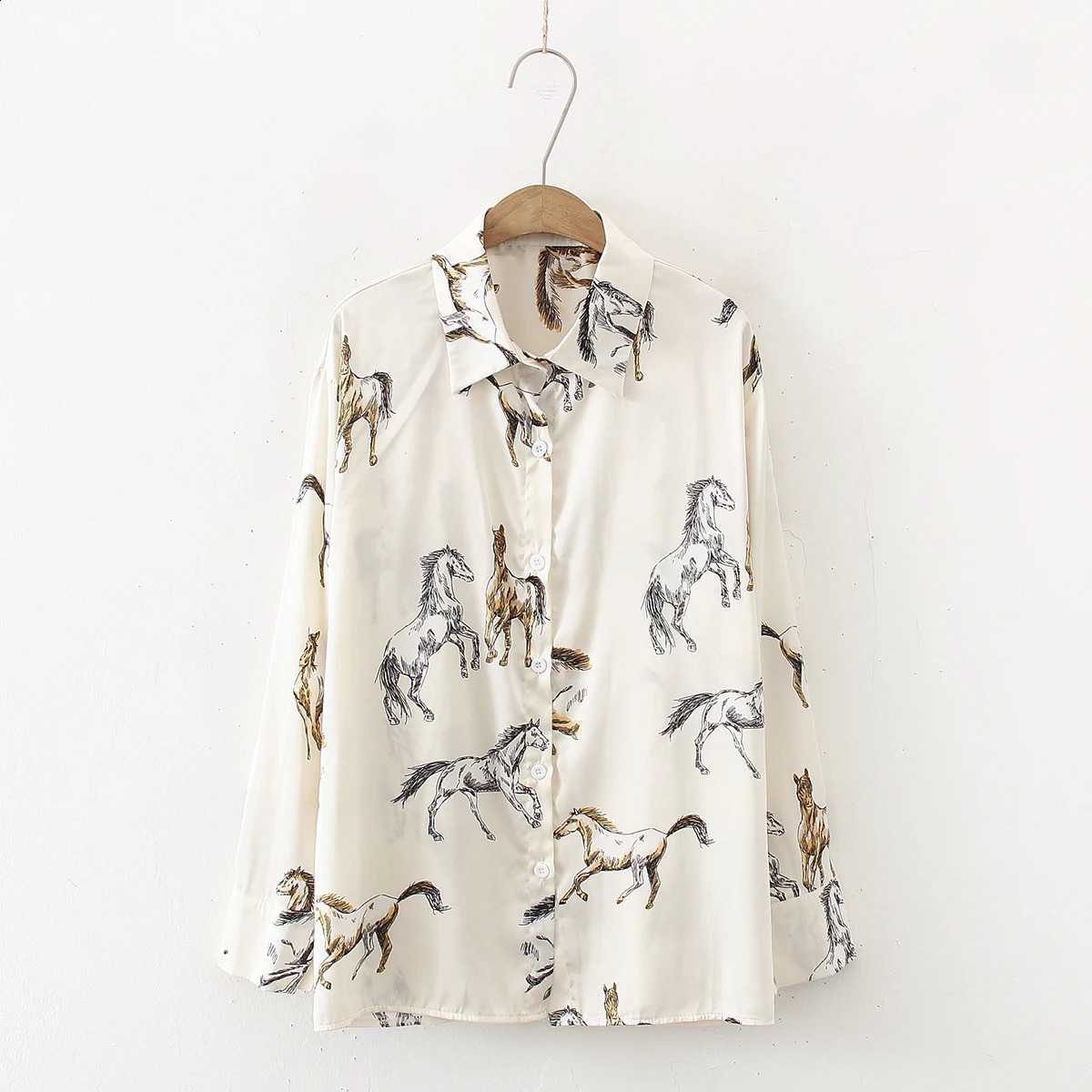 Womens animal print shirt satin effect long sleeved button tiger leopard shirt and blouse womens top 240828