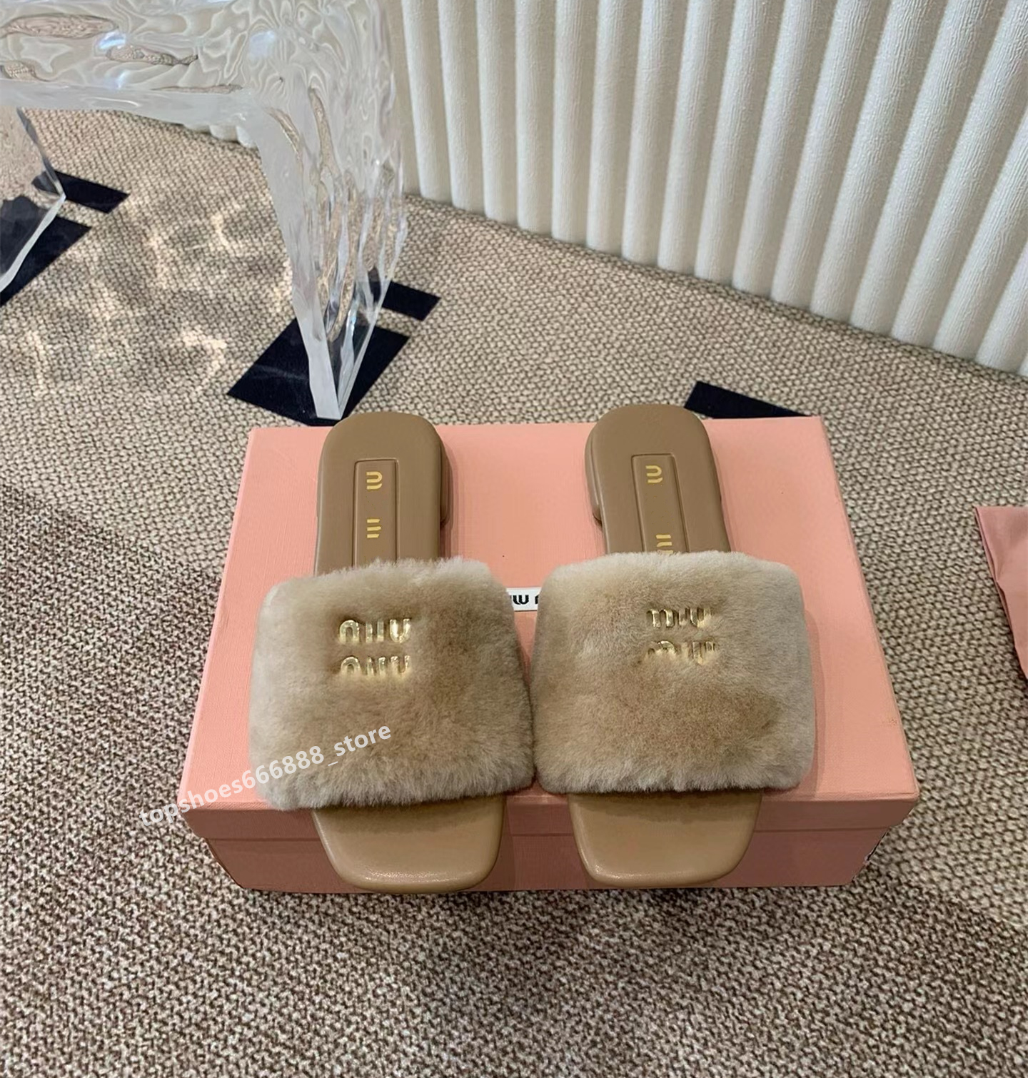 Paris Fluffy Slippers Women Home Fashion Luxury Designer Shoes Ladies Popular Casual Platform Indoor Woolen Fur Slides Girls Flats Open Toe Elegant MiuSlippers mu