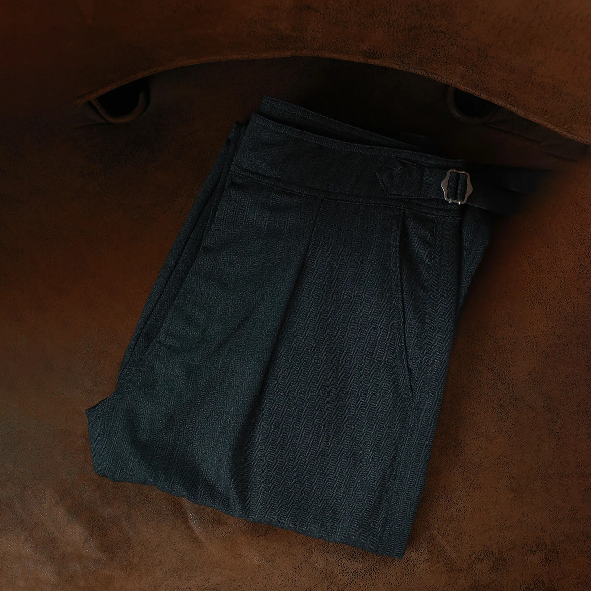 Second order lightweight wool Naples pants with herringbone pattern mens pleated casual pants 240828