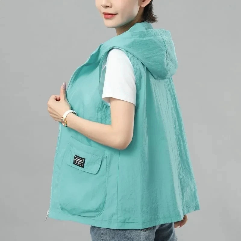Womens hooded sun protection vest for Spring and Summer casual sleeveless womens thin vest womens jacket womens top 240828