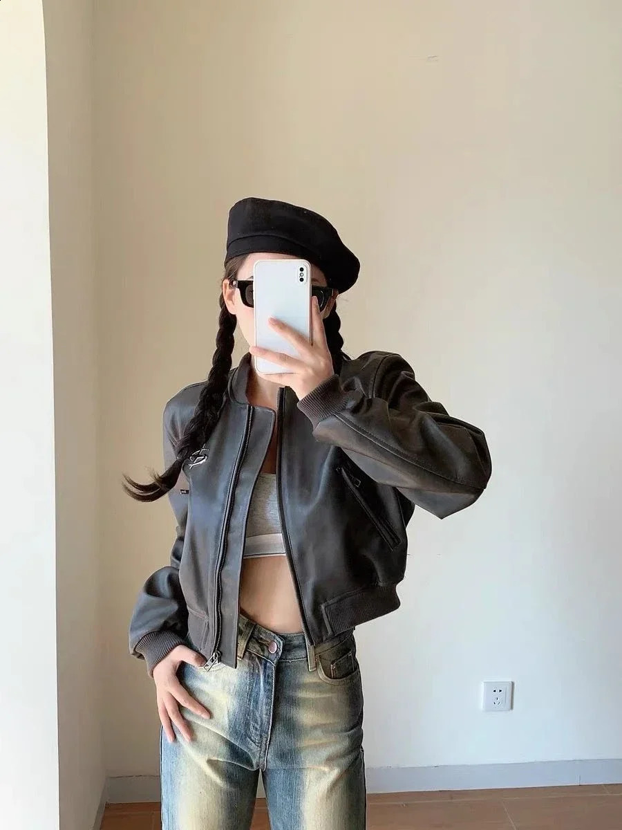 Vintage cut leather jacket for womens autumn and winter motorcycle zipper loose jacket Y2k fashionable streetwear casual jacket 240827