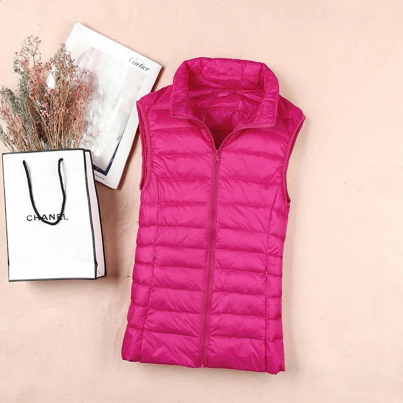 Ultralight down jacket womens sleeveless jacket womens white duck down jacket womens warm down jacket 240828