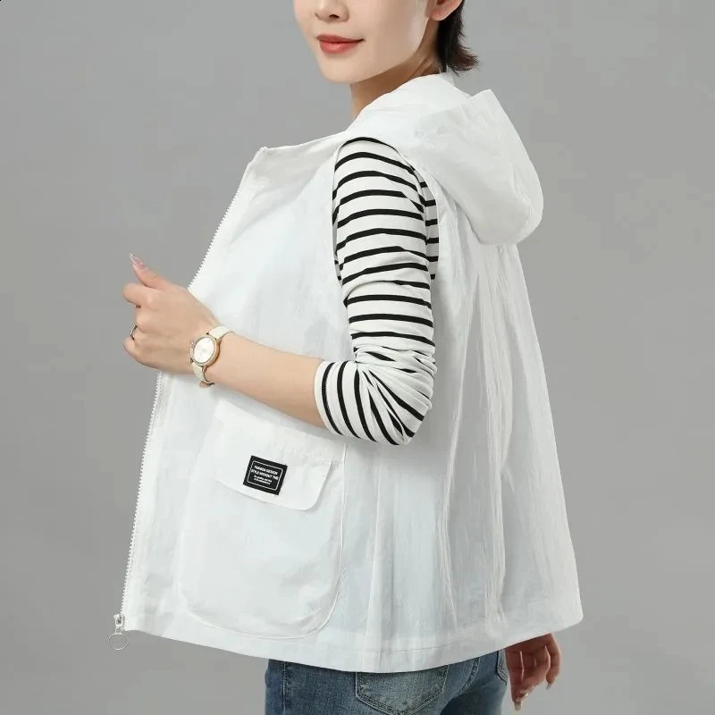 Womens hooded sun protection vest for Spring and Summer casual sleeveless womens thin vest womens jacket womens top 240828