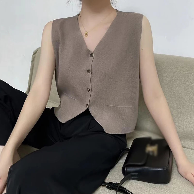 Retro V-neck sleeveless outerwear casual vacation crop top 240828