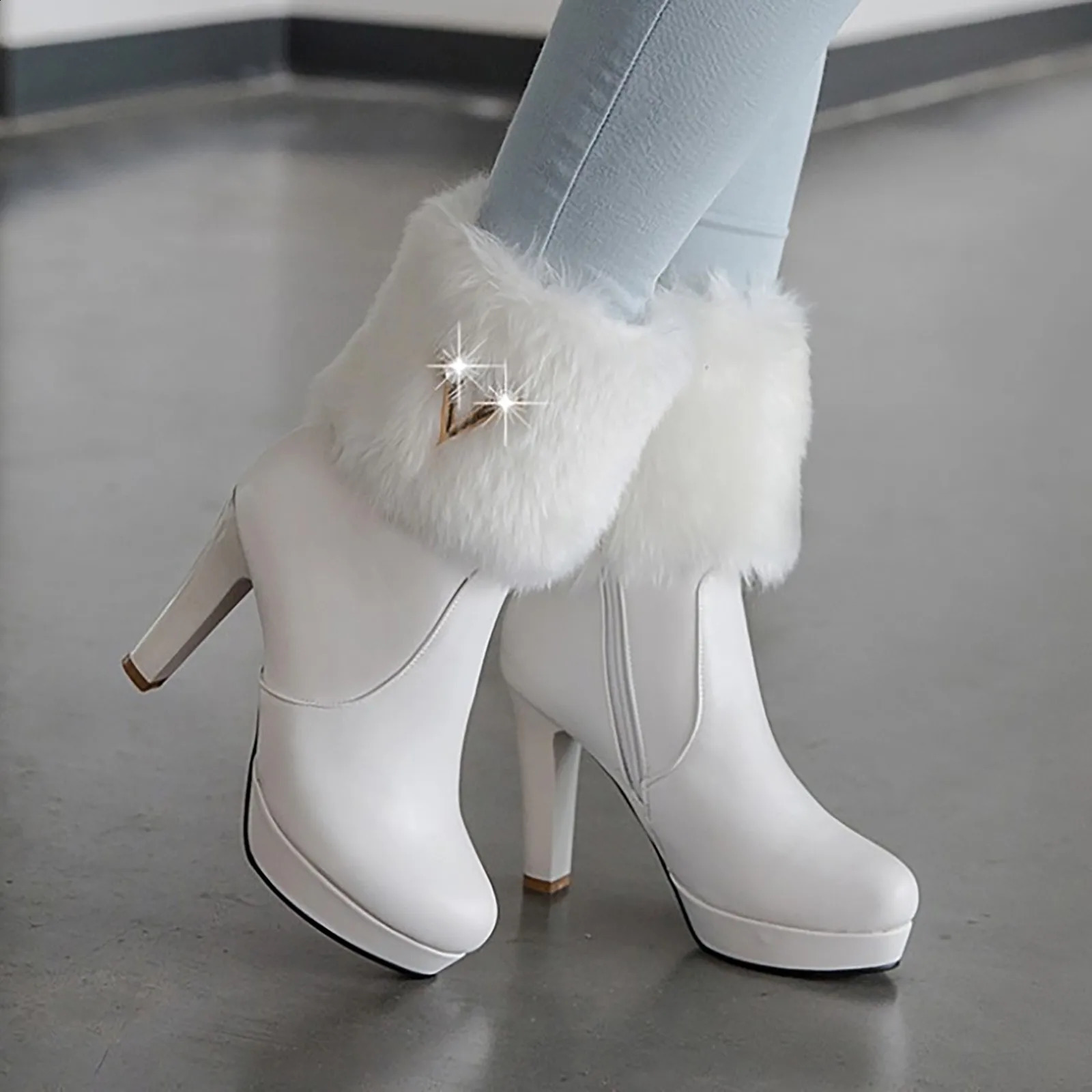 High Heels Fluffy Neck Boots for Womens Winter Rhinestone Foot Boots with Side Zipper Thin Boots Elegant Womens High Heels Shoes 240827