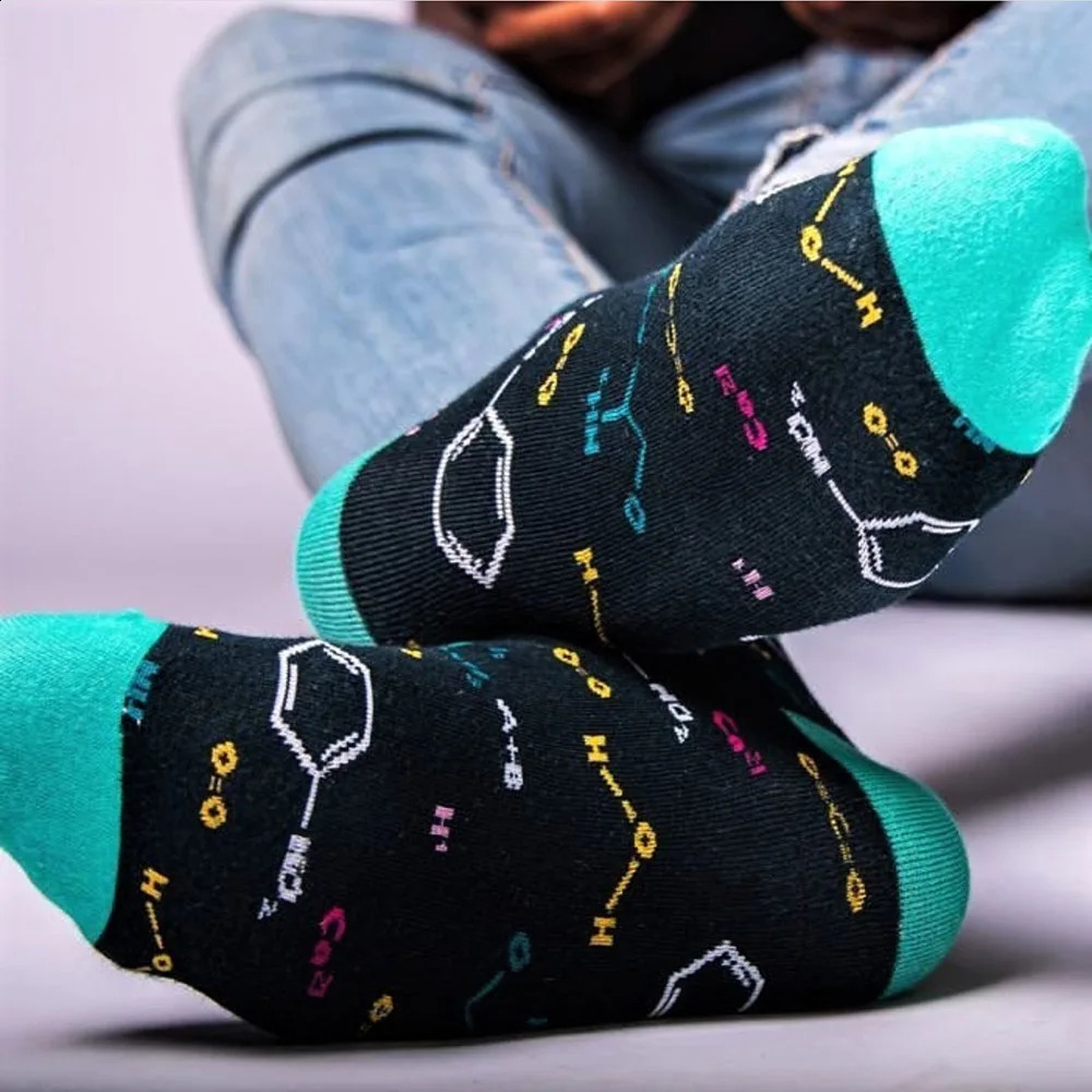 5 Pairs Men Middle Tube Socks Fun Casual Business Colorful Halloween Animal Vintage Happy Woman Cotton 240827