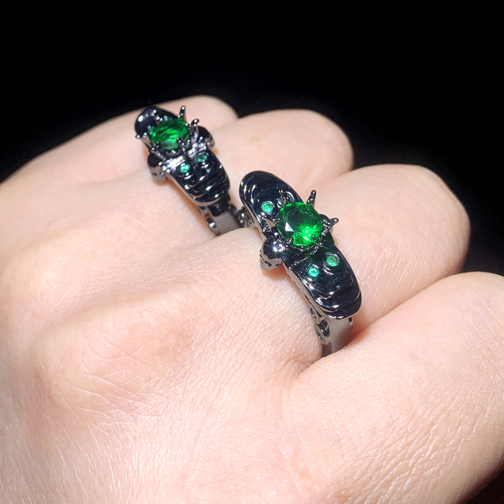 Halloween Iced-Out Skull Cz Ring: Unisex Green Cubic Zirconia Black Ring