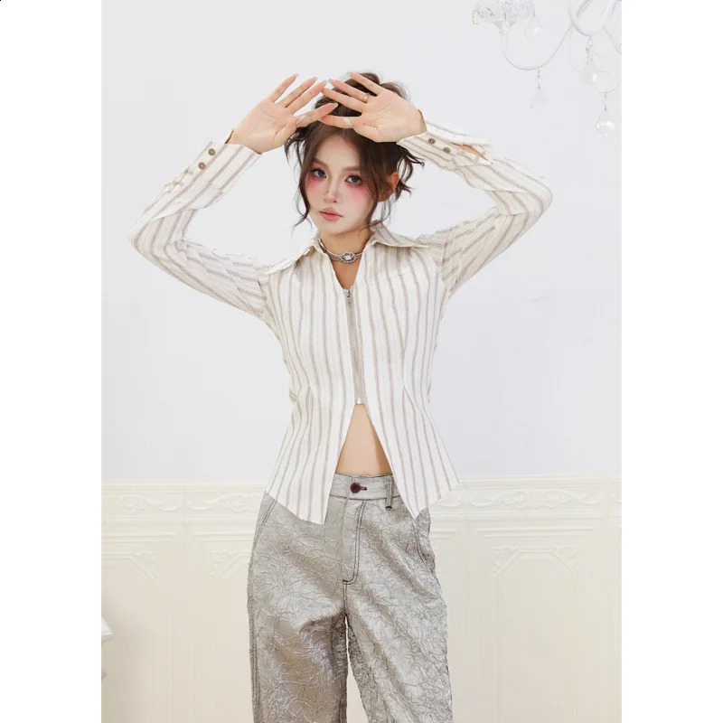 White womens long sleeved vertical striped polo neck summer fashion Y2K retro womens clothing top 240827