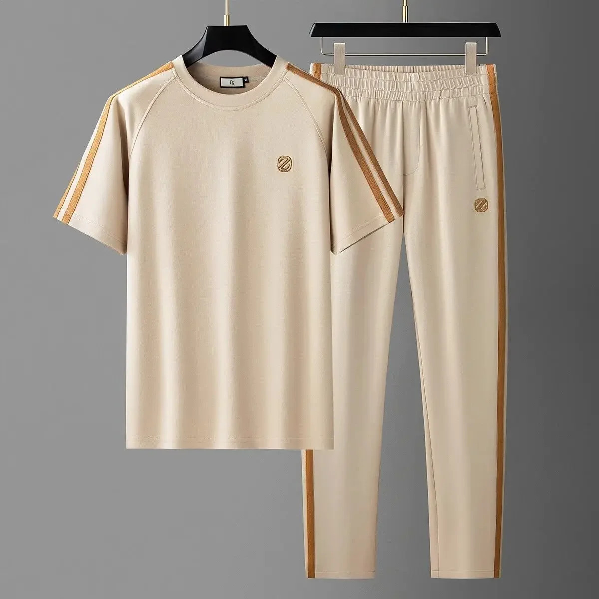 summer mens clothing silk short sleeved casual sportswear high-end embroidered ribbon mens clothing two-piece set 240827