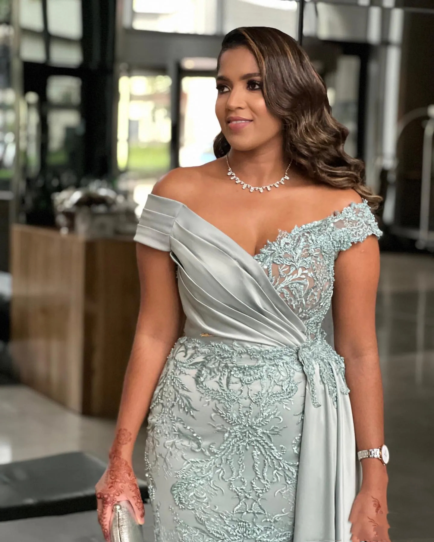 Elegant Mother Of The Bride Dresses Lace Appliques Off Shoulder Mermaid Formal Dress Peplum Aso Ebi Arabic Long Wedding Party Gowns For Women