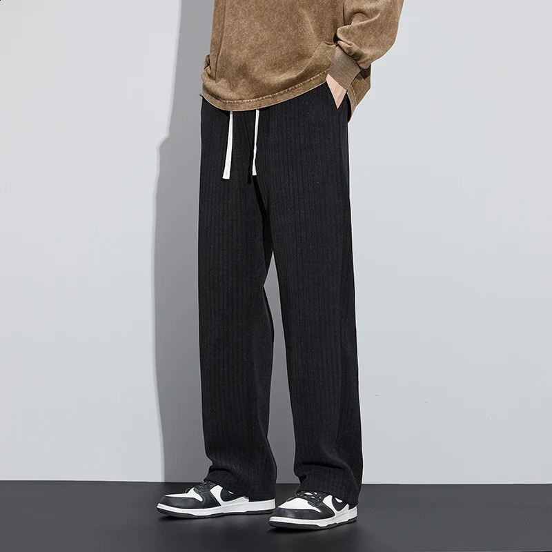 Corduroy Mens Baggy Casual Pants Elasticity Soft Khaki Black Fashion Korean Streetwear Autumn Drawstring Straight Trousers 240828