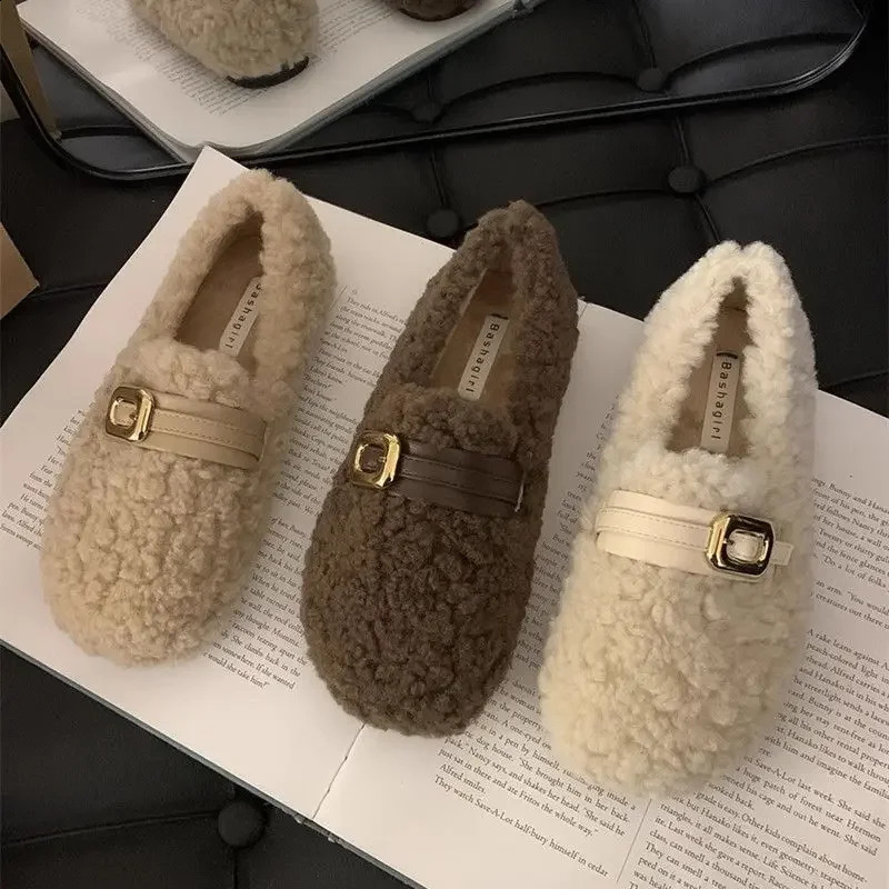 Womens winter shoes with cashmere lining thick soft soled cotton shoes one foot warm and comfortable womens shoes 240827