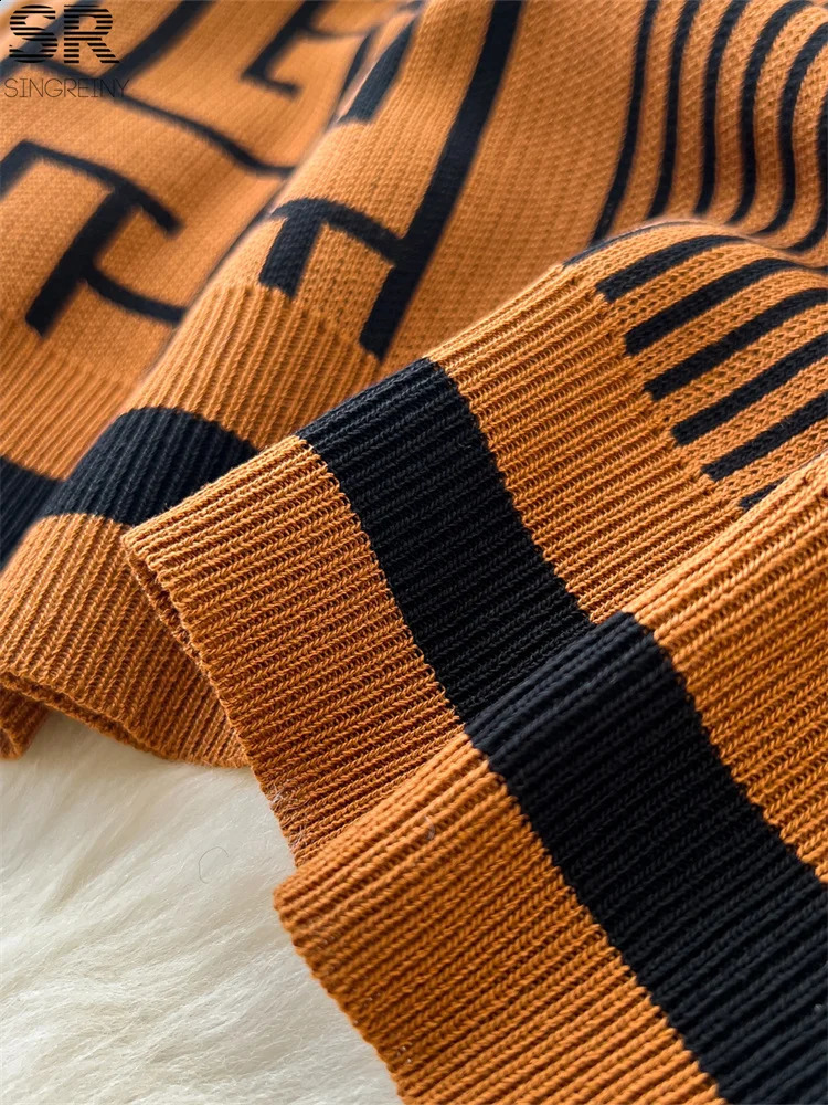 SINGREENY Geometric Maze Printed Two Piece AutumnWinter Oneck SweaterPants Womens Casual Fashion Knitted Set 240827