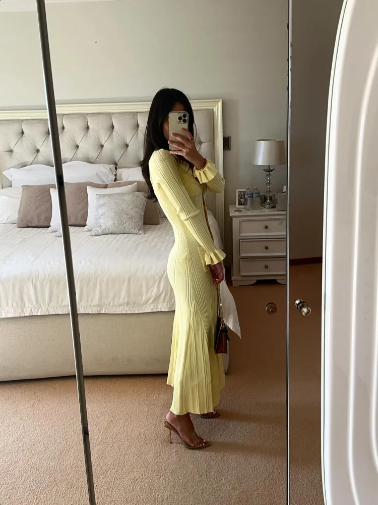 Elegant Yellow Single Chest Split Knit Long For Chic Sparkg Sleeves Pleated Hem Office Womens Party Dress 240827
