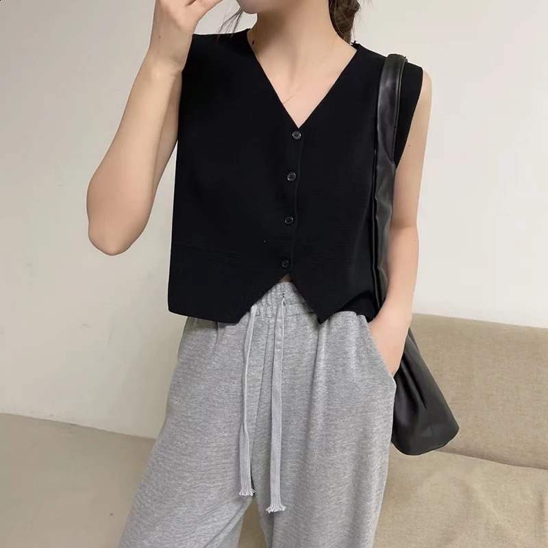 Retro V-neck sleeveless outerwear casual vacation crop top 240828