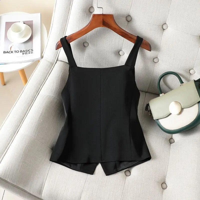 Wxw0725 black and white crop top vest womens single chest vest womens sexy jacket womens short womens vest thin sexy spring 240828