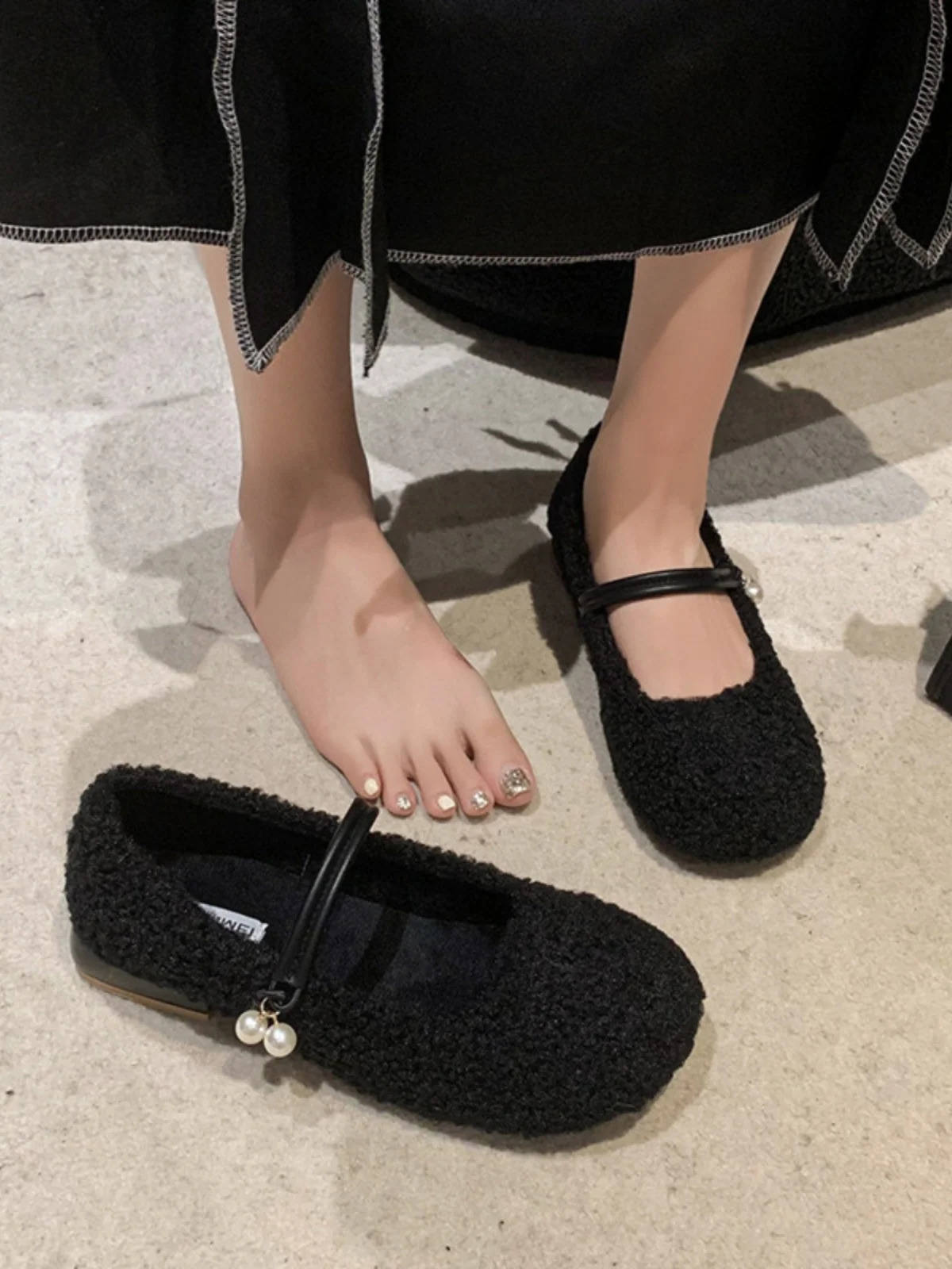 Pearl Decorative Soft Slip Shoes for Womens Round Toes Casual Womens Sports Shoes Fully Matching Low Boots Modis Pearl Slip Wi Fi 240827