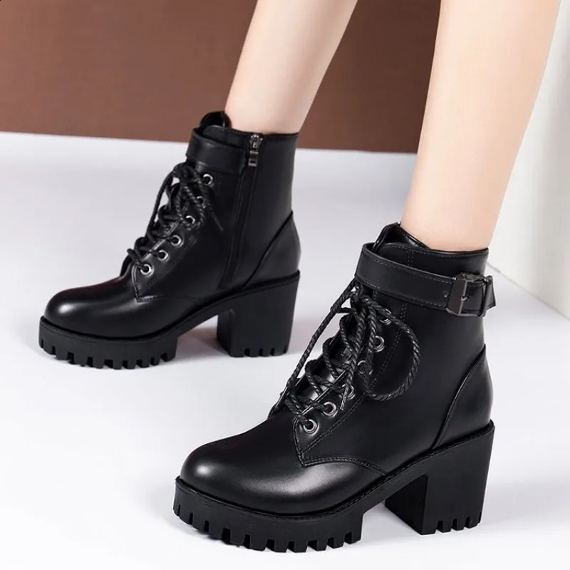 2024 Winter Leather Womens Winter Boots Thick Wool Warm Womens High Heels High Quality Womens Snow Boots Womens Shoes 240827