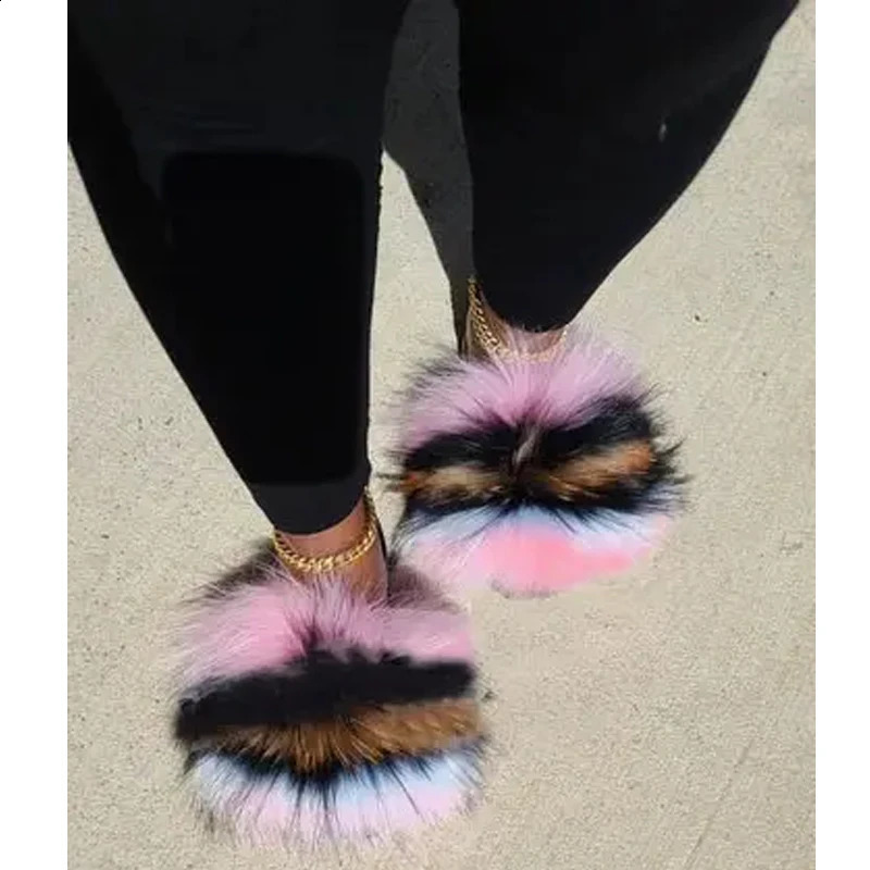 Dazhen fluffy fur ball Pom Fox sandals cartoon mom slider and childrens fur apartment fur womens fur slider 240827