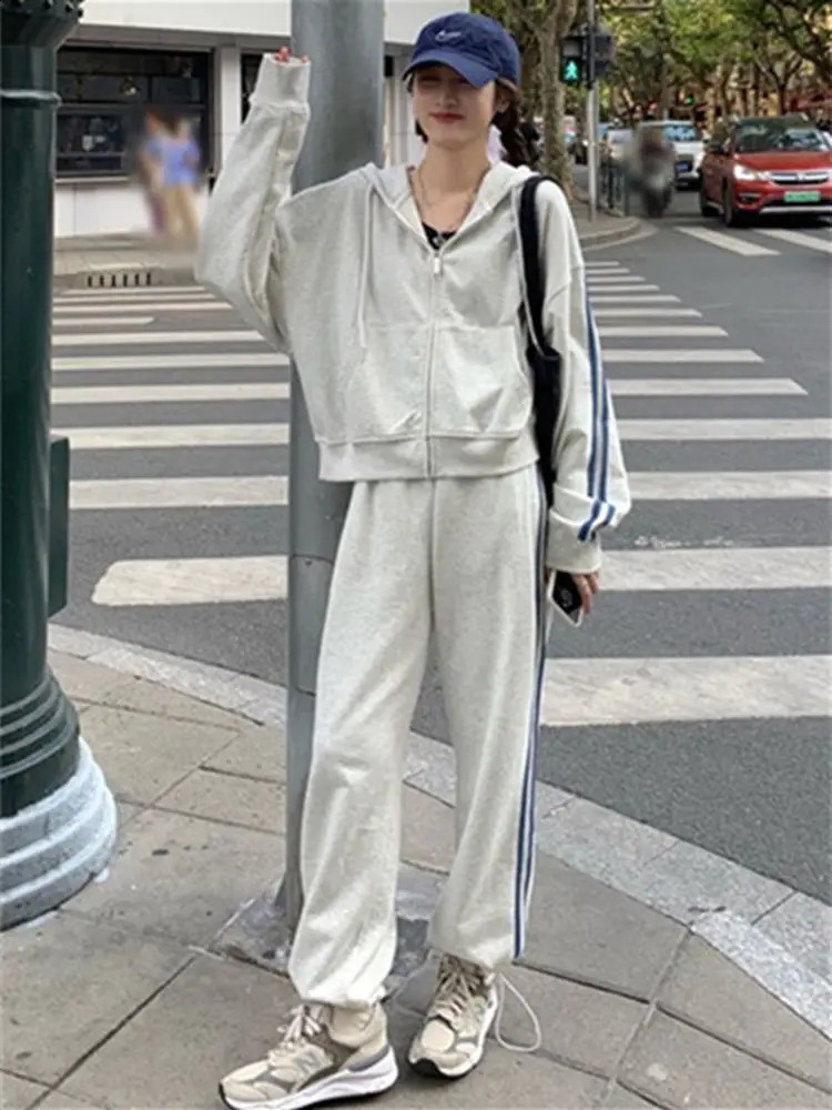 Sports Suit Women Autumn/winter Coat Student Loose Hooded Sweatshirt Sweat Pants Casual Two-piece Running Clothes Joggers Set 240827