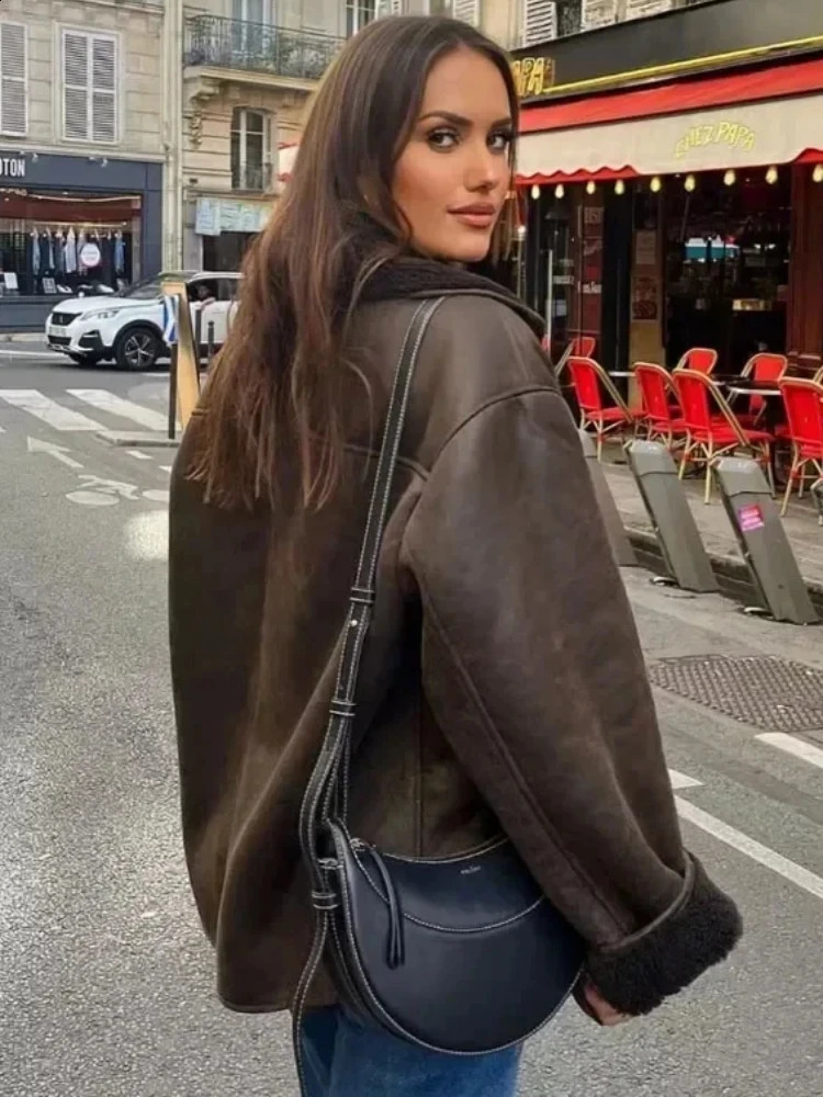 ZBZA Womens Thick Artificial Leather Jacket Retro Warm Collar Oblique Breasted Loose Pocket Solid Jacket Winter Womens Fashion Jacket 240827