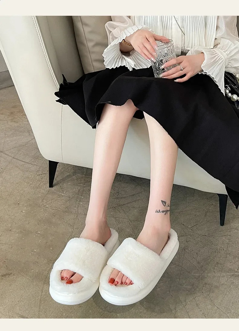 Thick and fluffy fur slider womens winter house warm fur slider womens flip cover family slider flat board shoes 240827