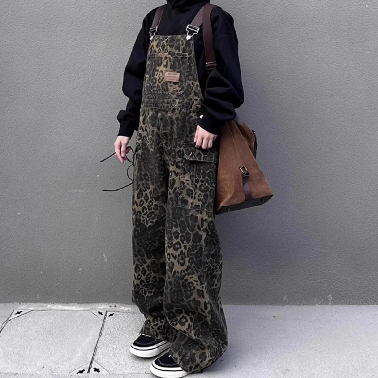 Womens retro leopard print jumpsuit spring clothing denim Harajuku Overalls Korean Streetwear High Waist Wide Jean Long Pants 240827