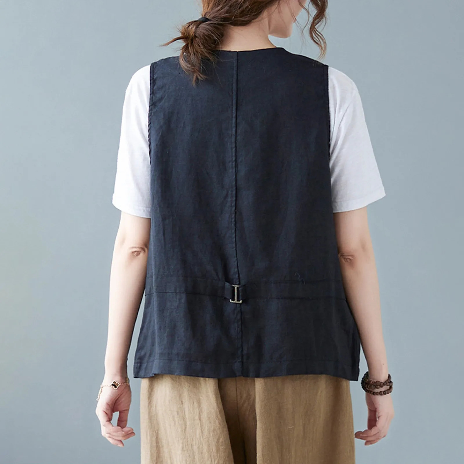 Womens cotton linen vest spring and summer casual button down V-neck waist jacket daily commuting matching fashionable and simple vest 240828