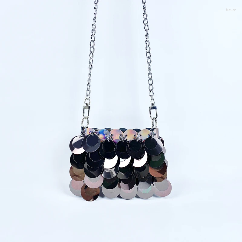 2025 new shoulder bags fashionable and niche design unique womens dinner sequins metal chain single crossbody bag zhanyishengli