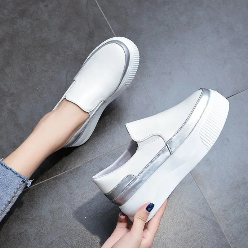 Womens slippers womens sewing platform vulcanized shoes womens PU leather fashionable casual shoes womens comfortable shoes 240827