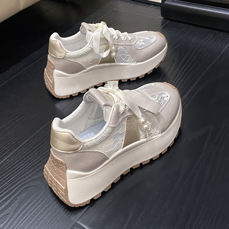 Ddmysports BN New Dad For Women In Spring And Summer Height Increasing Breathable Thick Soled Casual Color Blocked Versatile Travel Shoes OUTDOOR