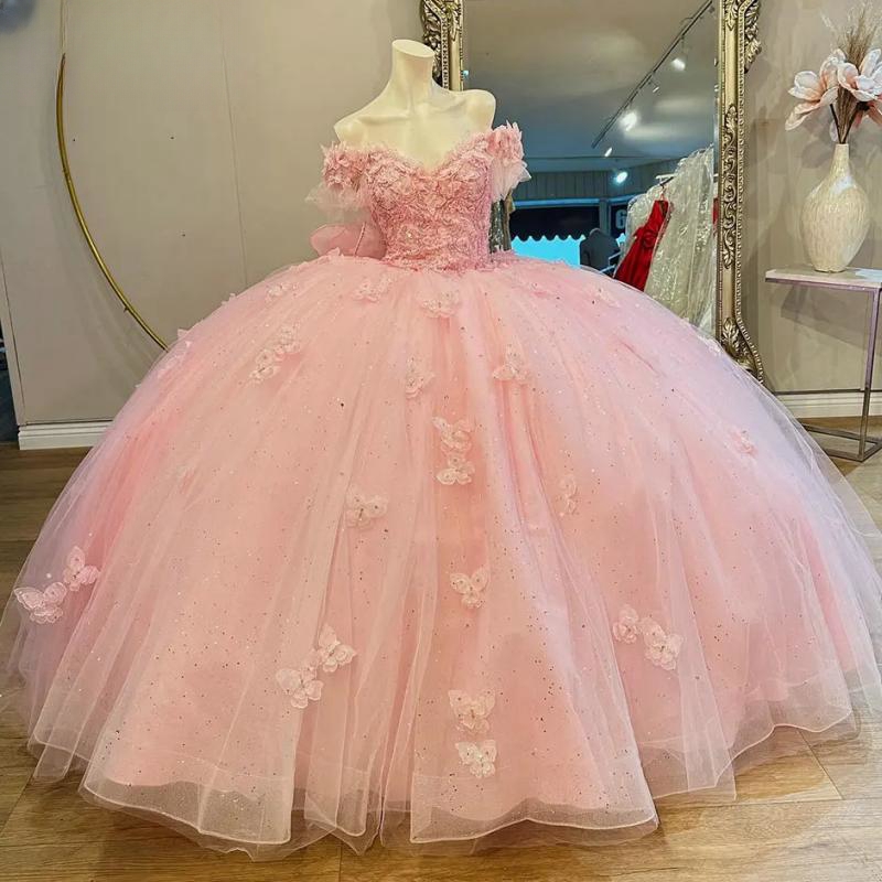 Pink Off The Shoulder 3D Butterfly Crystal Quinceanera Dresses Ball Gown Beading Tull Sweet 16 Dress Birthday Vestidos 15 De XV Anos