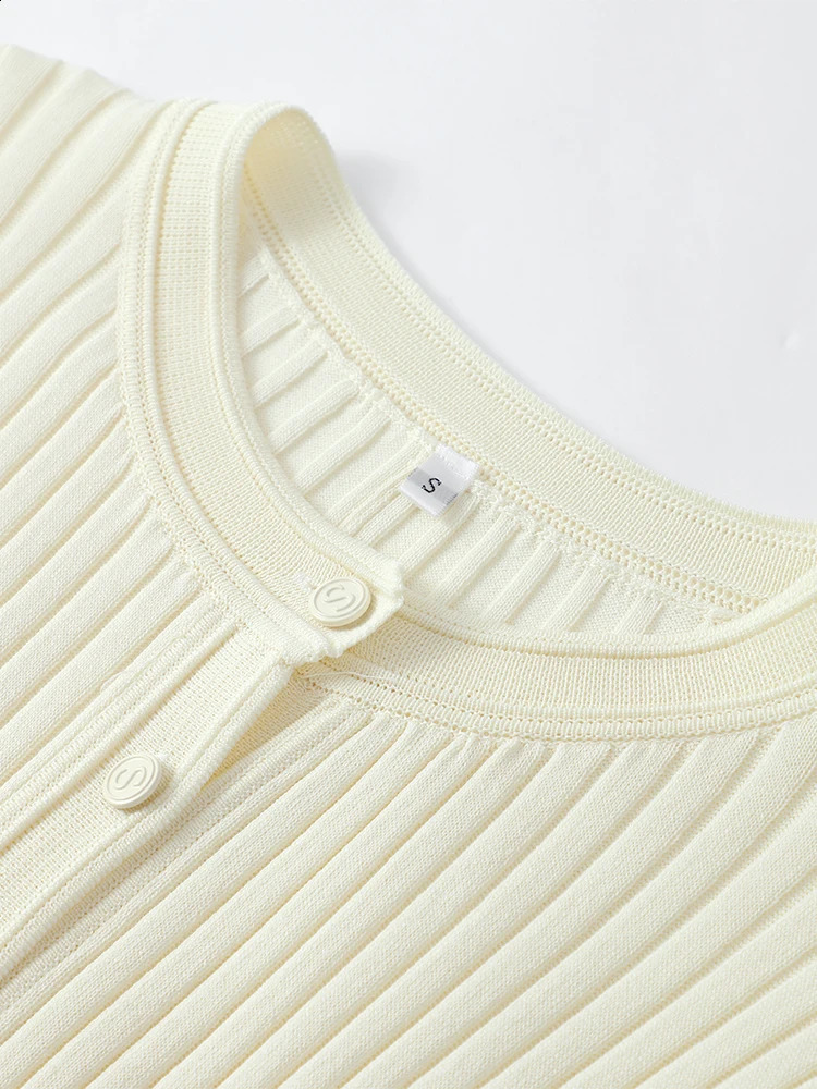 Elegant Knitted Hollow Womens Long Skirt Fashion Single Chest Short Sleeve Slimming Dress 2024 Womens Communicating Robes 240827