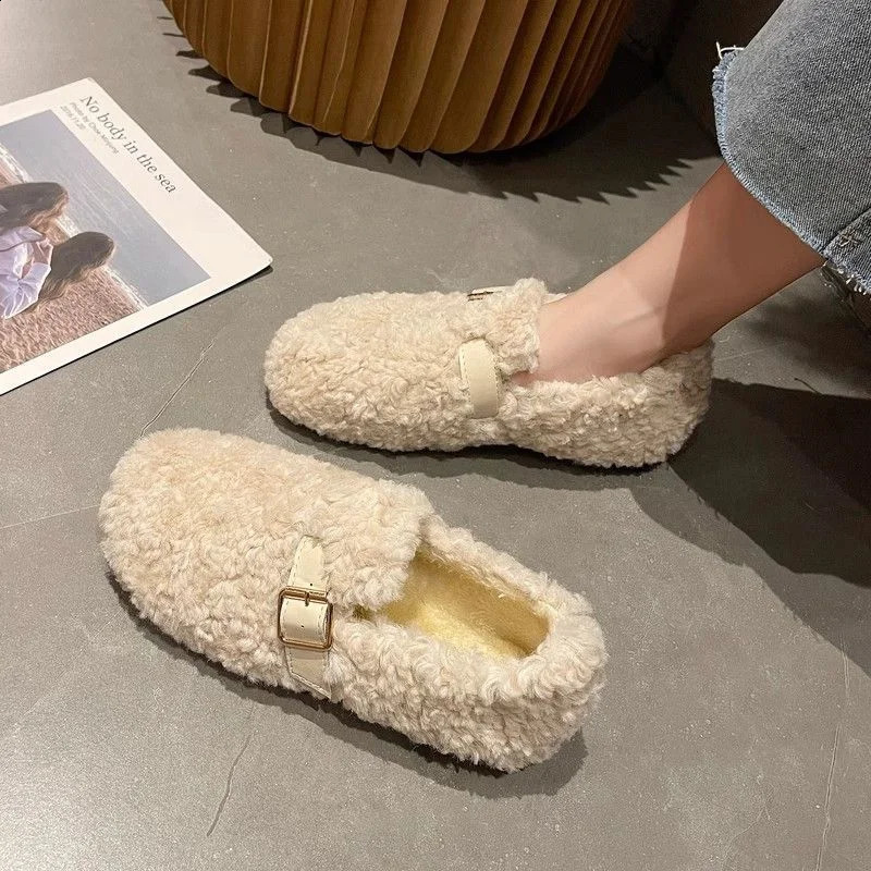 Womens artificial fur velvet shoes in autumn and winter anti slip casual bean shoes cotton low heel flat shoes for adults 240827