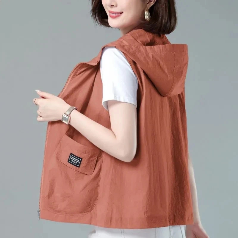 Womens hooded sun protection vest for Spring and Summer casual sleeveless womens thin vest womens jacket womens top 240828